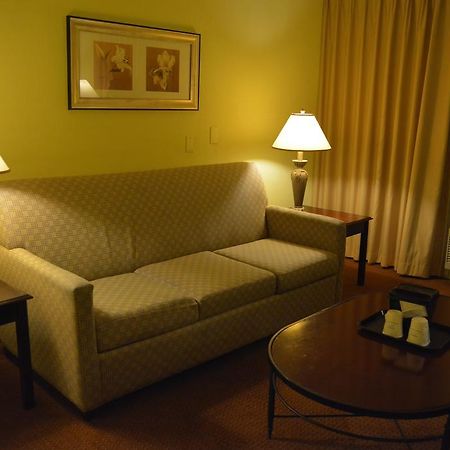 รามาดา บาย วินด์แฮม วิชิตา แอร์พอร์ต Hotel วิชิต้า ภายนอก รูปภาพ