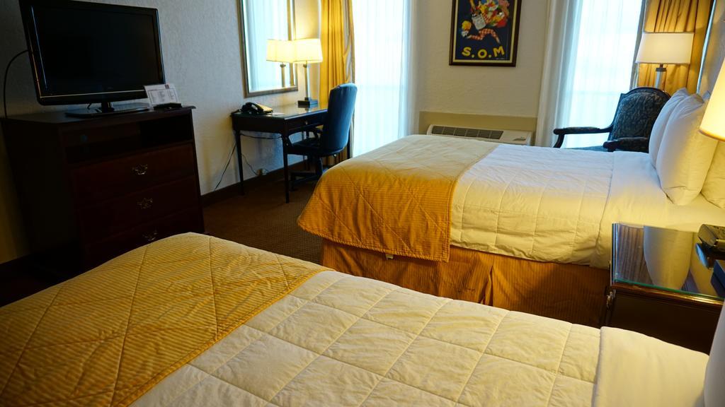 รามาดา บาย วินด์แฮม วิชิตา แอร์พอร์ต Hotel วิชิต้า ภายนอก รูปภาพ