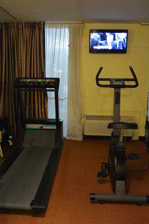 รามาดา บาย วินด์แฮม วิชิตา แอร์พอร์ต Hotel วิชิต้า ภายนอก รูปภาพ