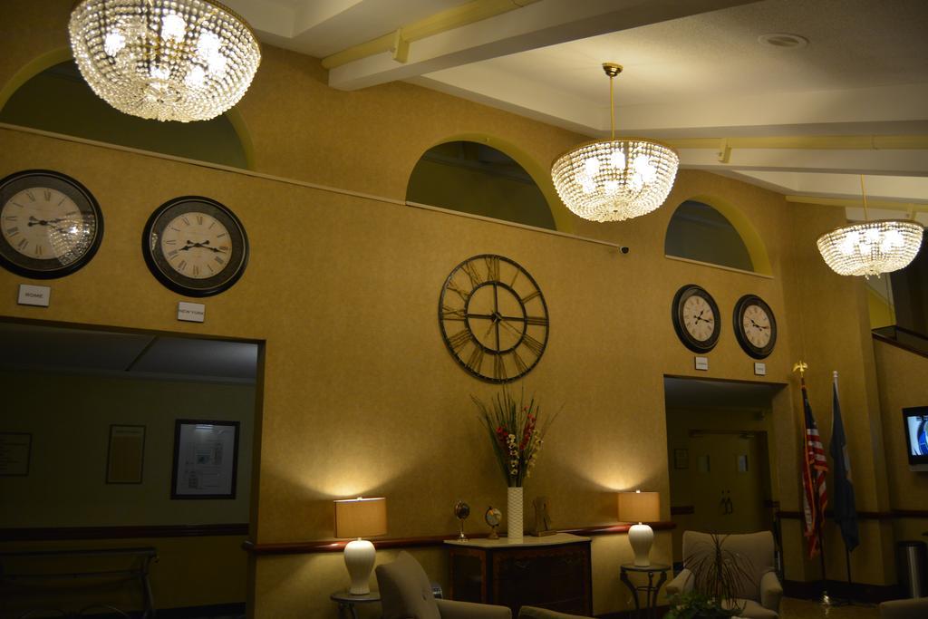 รามาดา บาย วินด์แฮม วิชิตา แอร์พอร์ต Hotel วิชิต้า ภายนอก รูปภาพ
